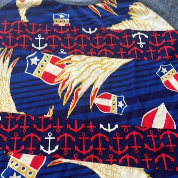 Lularoe Randy Top - Picture 3 of 4